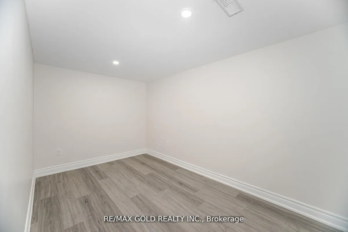 62 Valley Lane, ON L7C 4A7