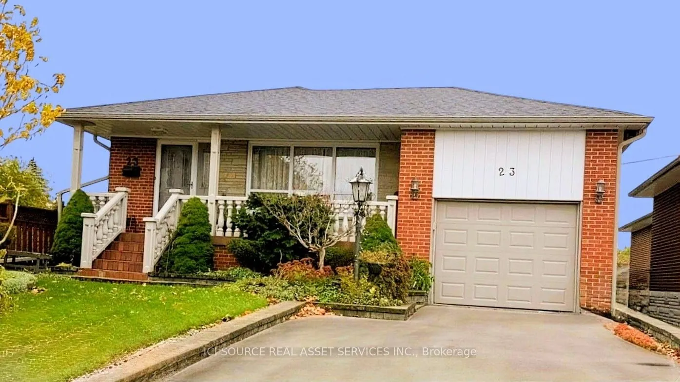 23 Alladin Avenue, ON M6L 1S4