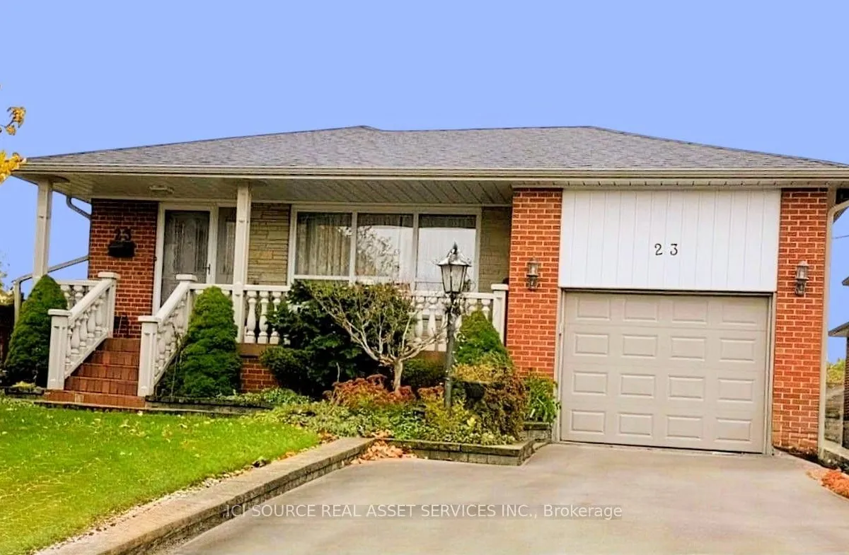 23 Alladin Avenue, ON M6L 1S4