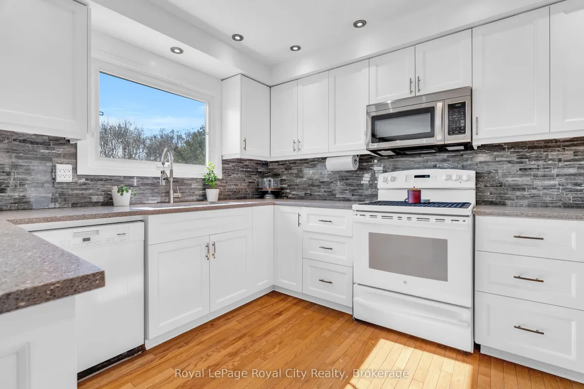 1548 Troika Court, ON L5J 4C4