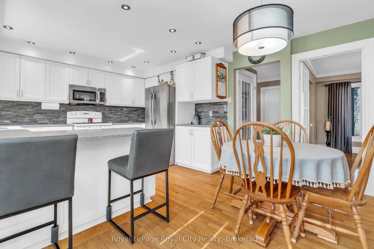 1548 Troika Court, ON L5J 4C4