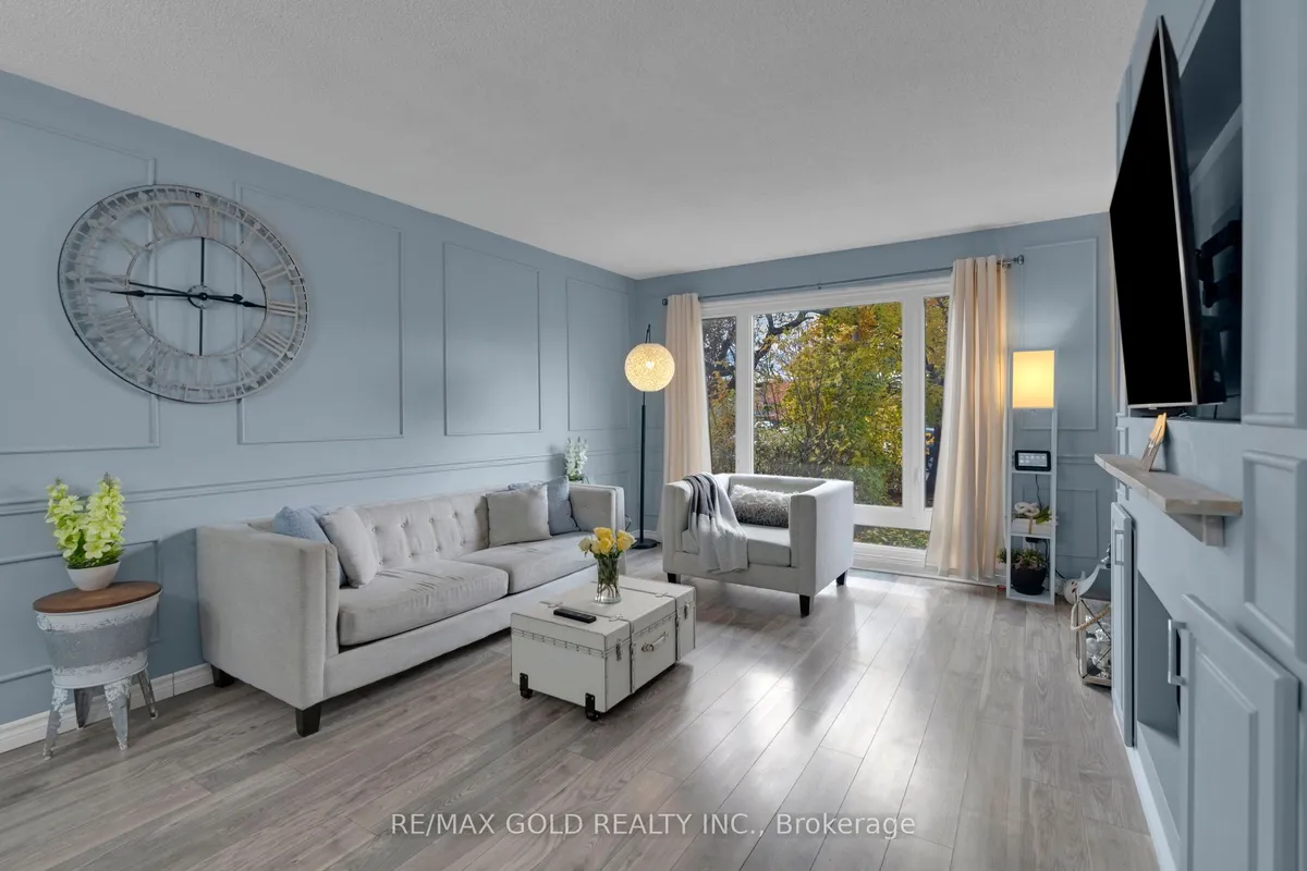 4 Deeside Crescent, ON L6T 3L7