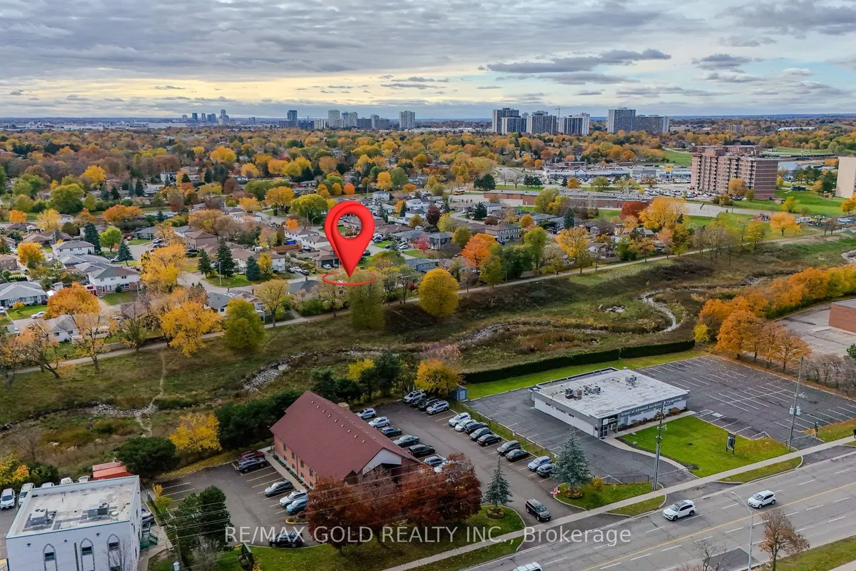 4 Deeside Crescent, ON L6T 3L7