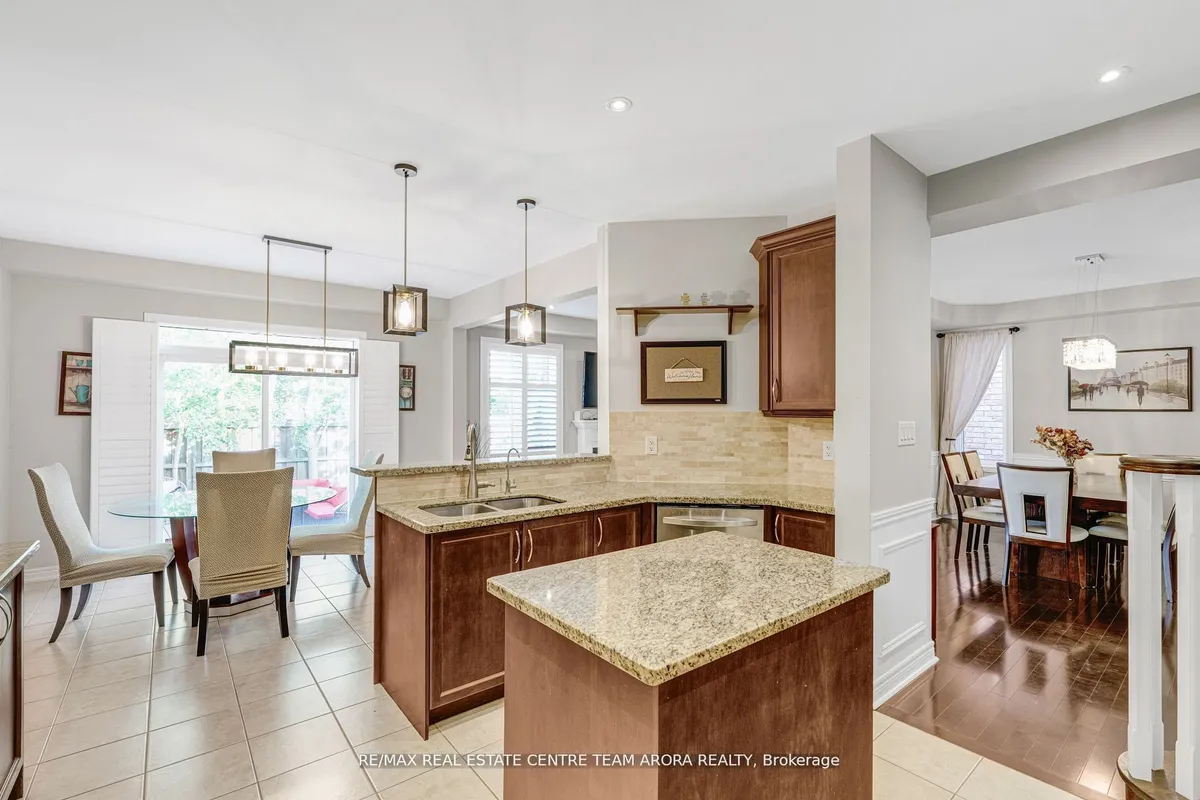 377 Malboeuf Court, ON L9T 7Y3