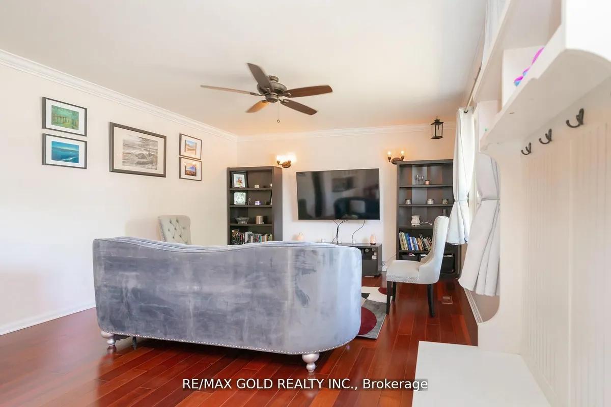 9 Ashwood Crescent, ON L6T 1M1