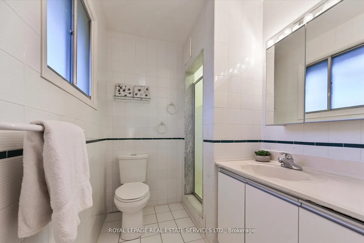 20 Widdicombe Hill, ON M9R 1B3