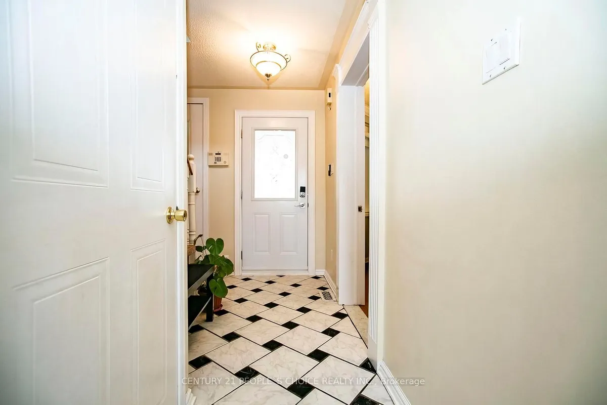 43 Letty Avenue, ON L6Y 4T3