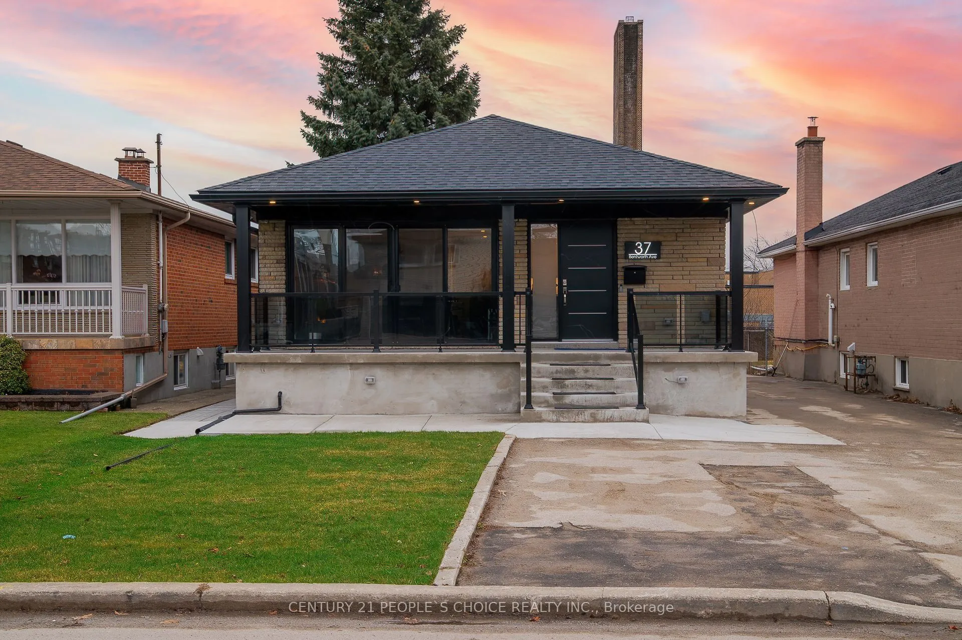 37 Bentworth Avenue, ON M6A 1P1