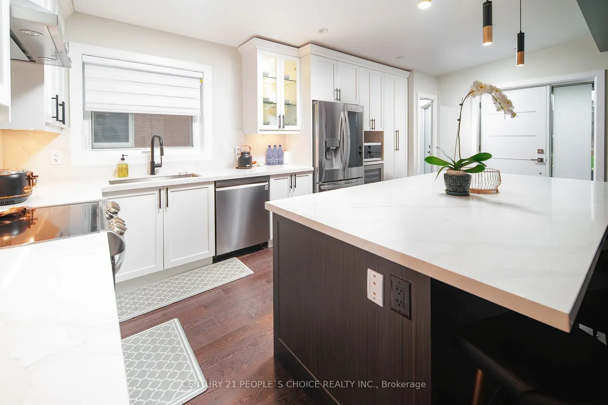 37 Bentworth Avenue, ON M6A 1P1