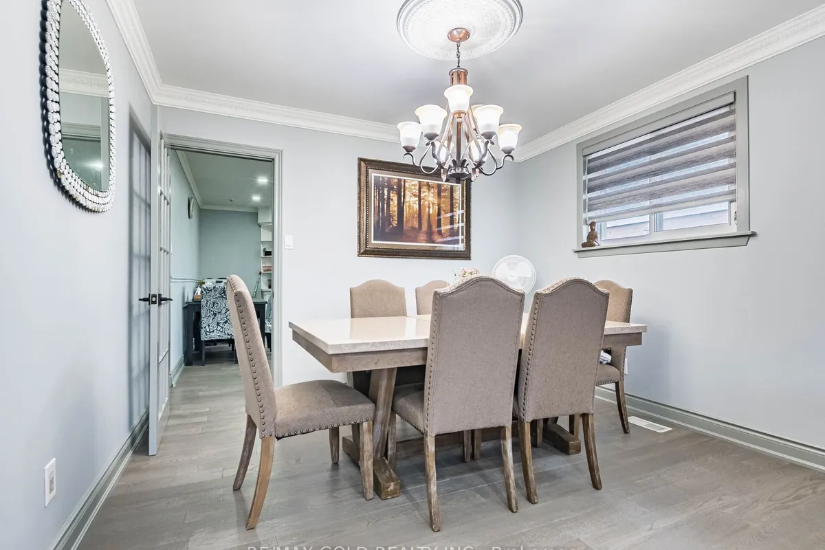 38 Aintree Crescent, ON L6T 2T3