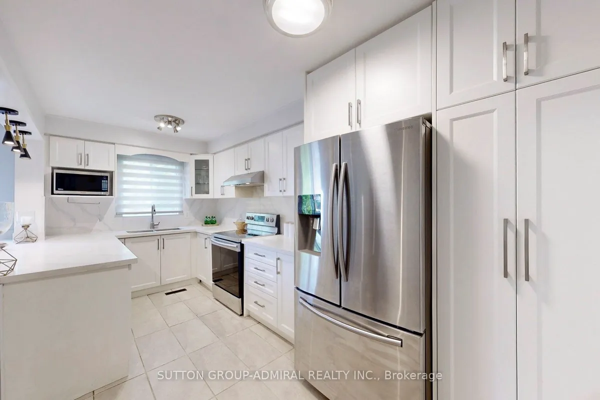 760 Ashprior Avenue, ON L5R 3P1