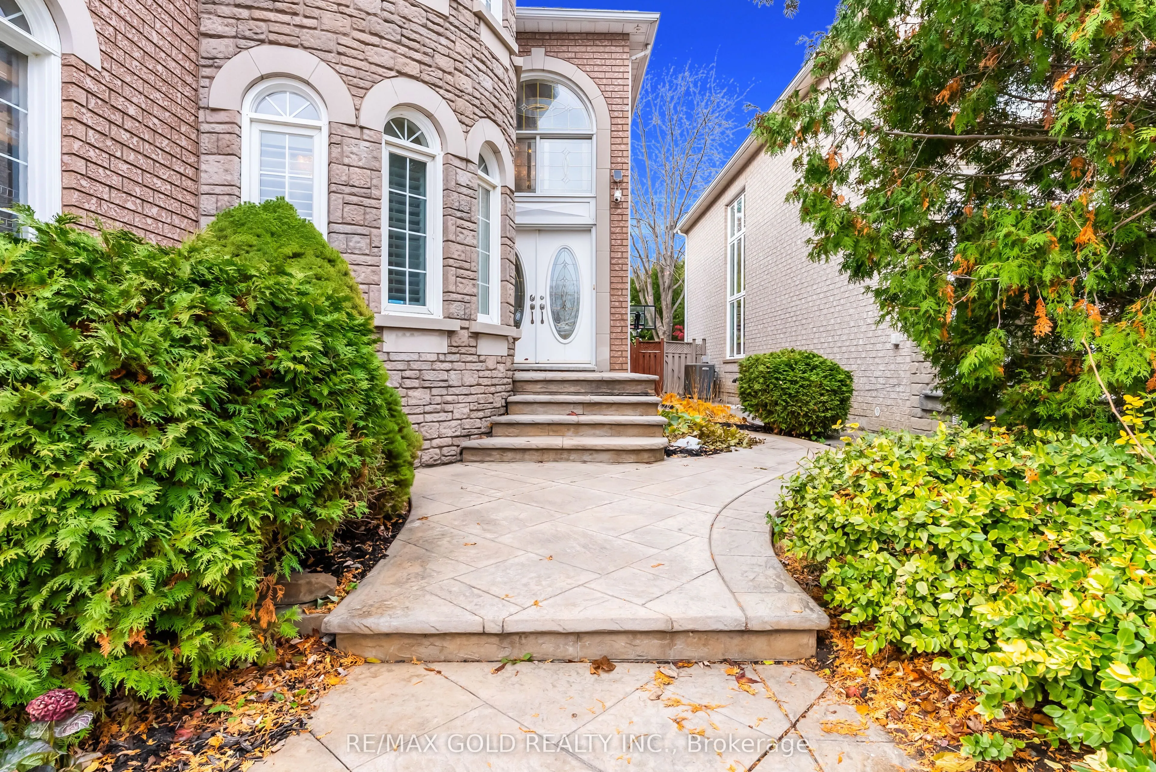 343 Bristol Road, ON L4Z 3V6