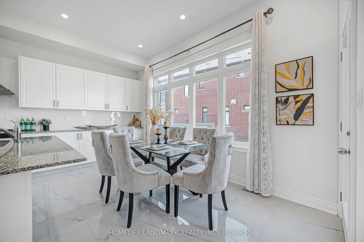 3404 Mosley Gate, ON L6H 0Z1