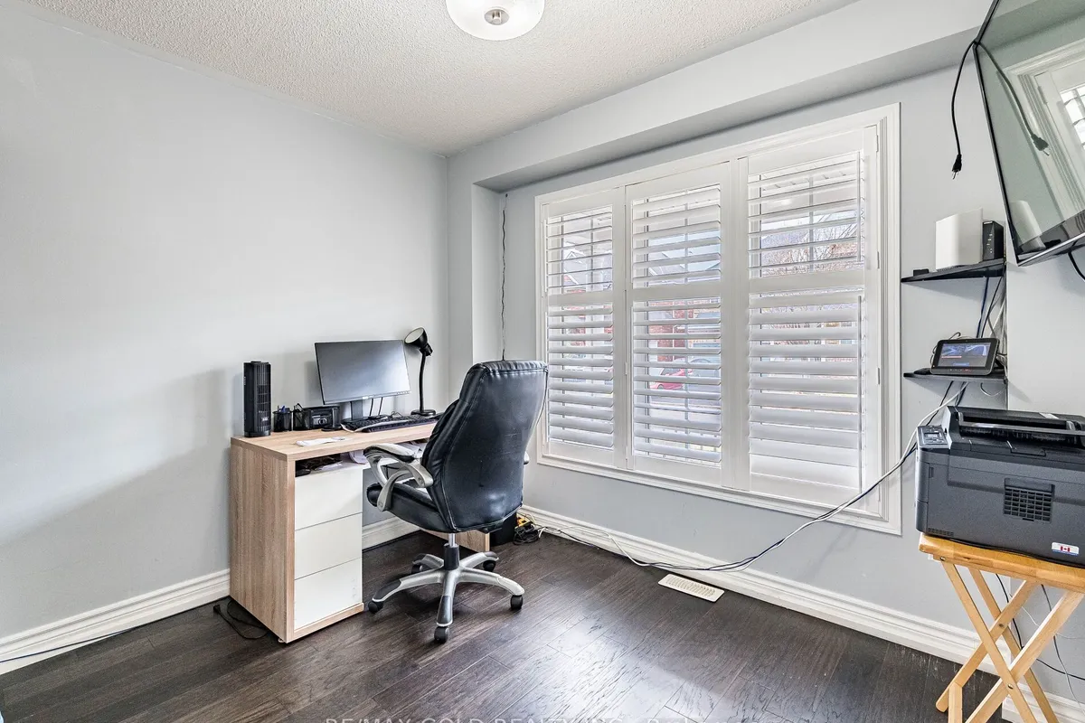 66 Hiberton Crescent, ON L7A 3C9