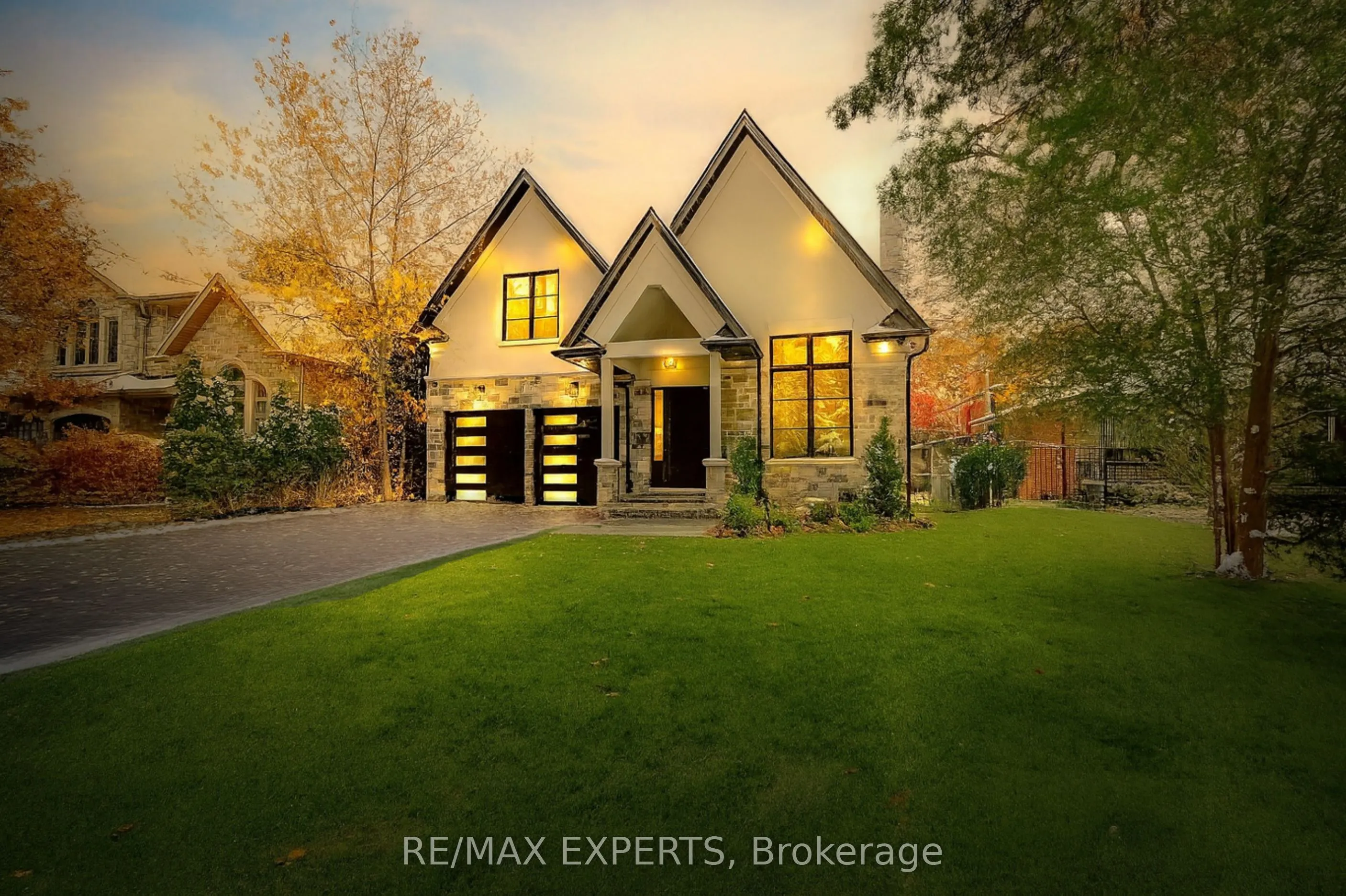 278 Mineola Road, ON L5G 2G3