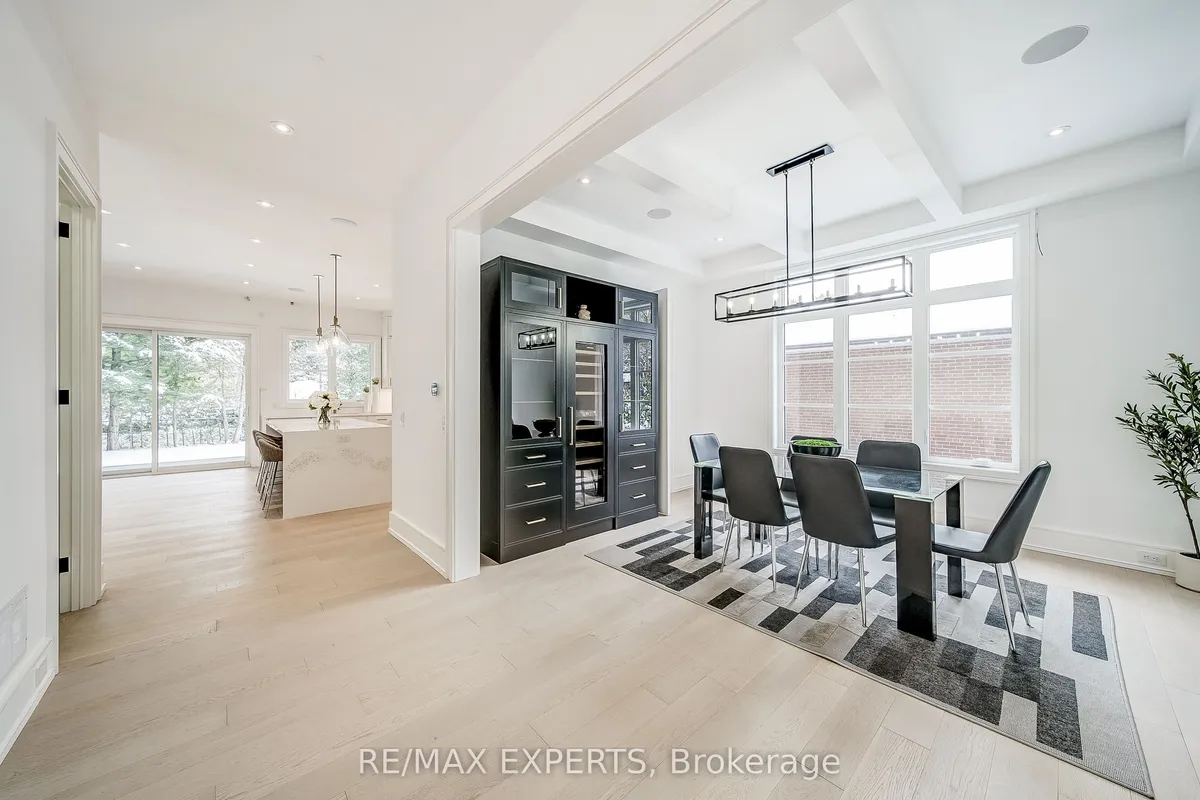 278 Mineola Road, ON L5G 2G3