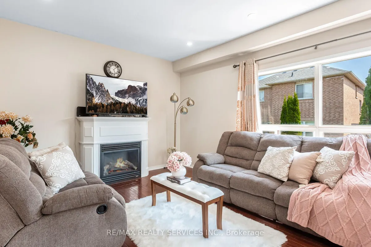 3770 Brinwood Gate, ON L5M 7H2