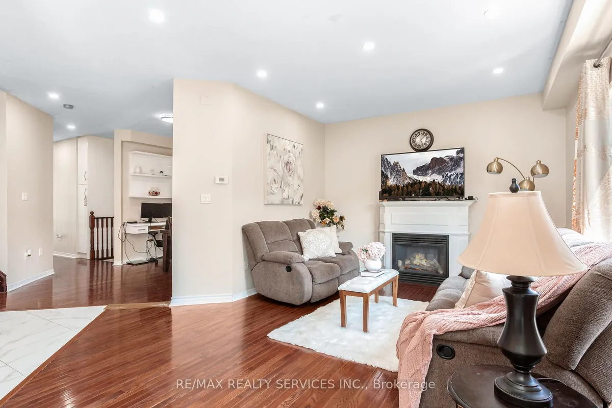 3770 Brinwood Gate, ON L5M 7H2