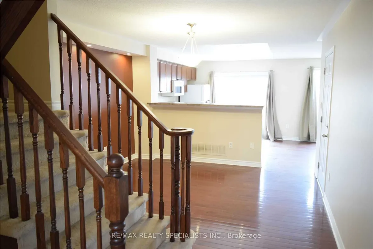 3207 Stornoway Circle, ON L6M 5H7