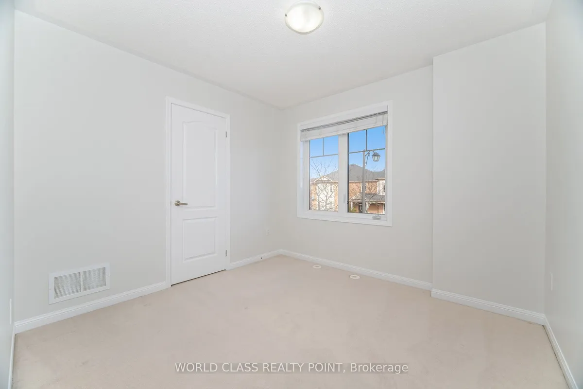 834 Herman Way, ON L9T 2C4