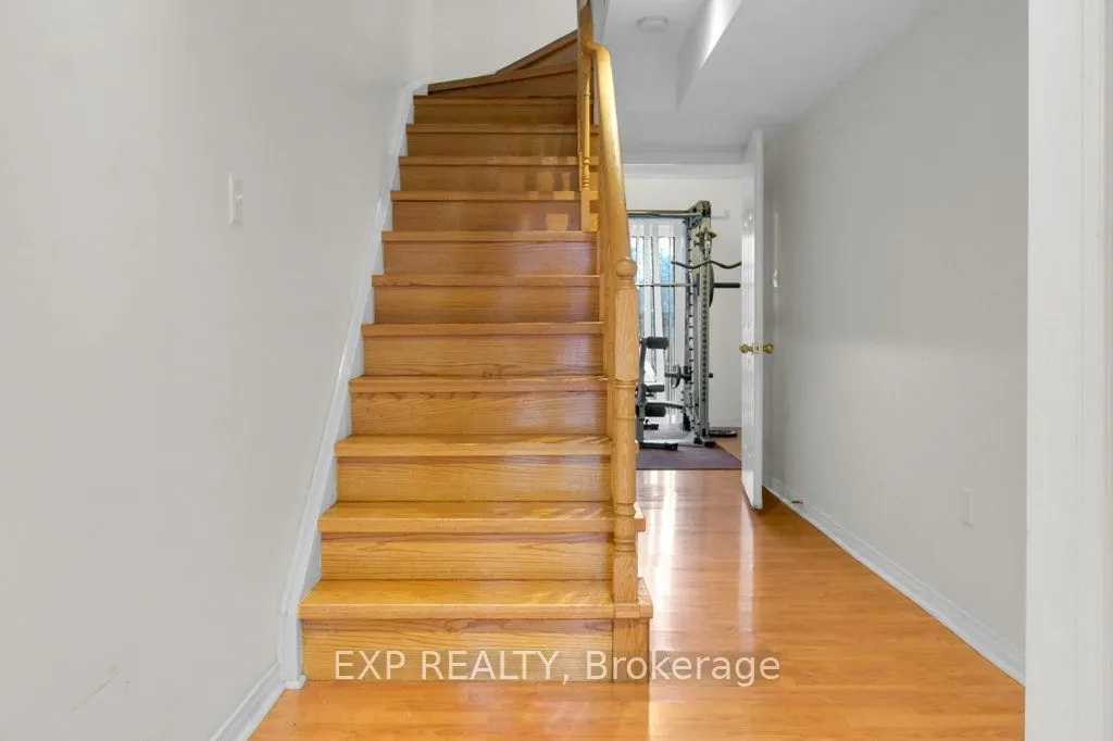 7035 Rexwood Road, ON L4T 4M6