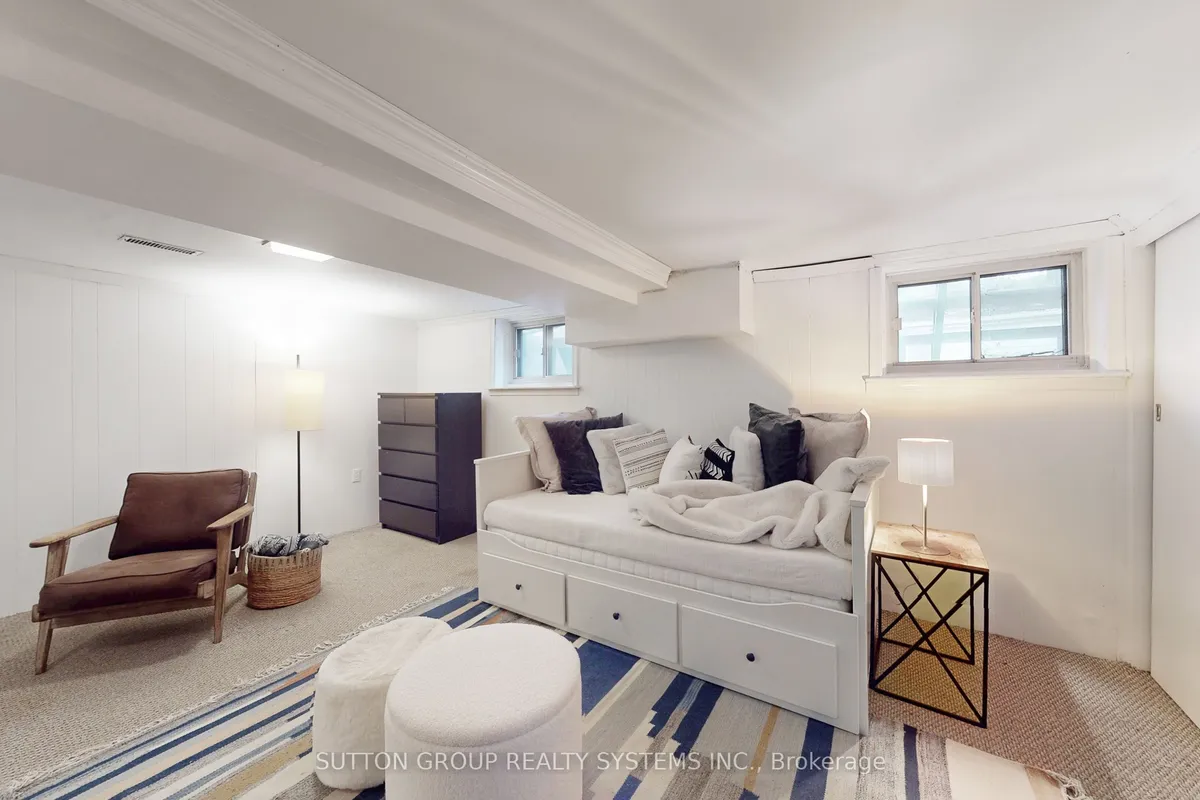 51 Juliet Crescent, ON M6M 1N5