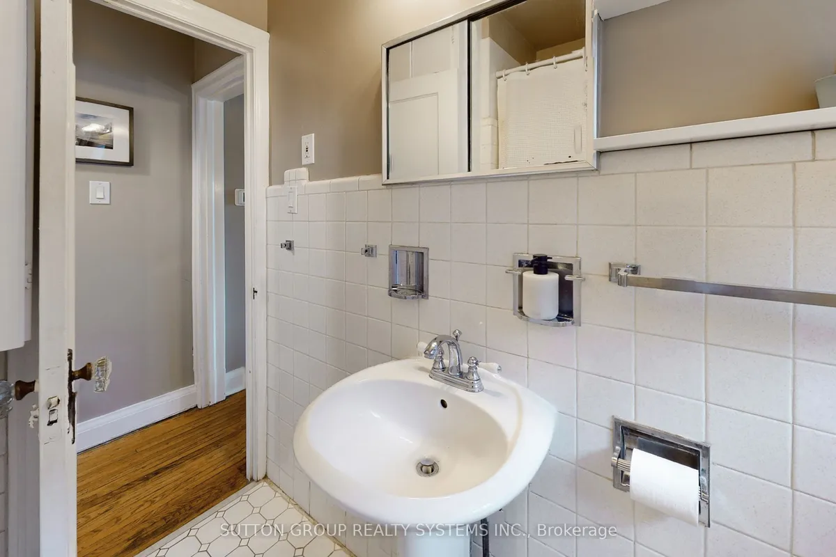 51 Juliet Crescent, ON M6M 1N5