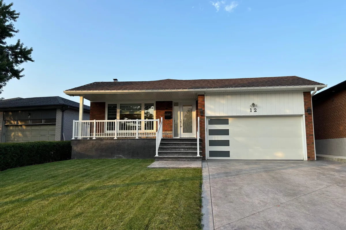 12 Warlingham Court, ON M9C 3K3