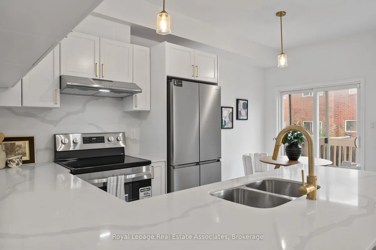 580 Courtney Valley Road, ON L5V 0C2