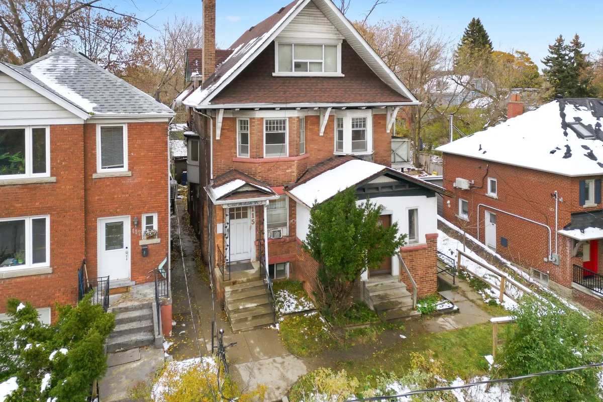 115 Parkside Drive, ON M6R 2Y8