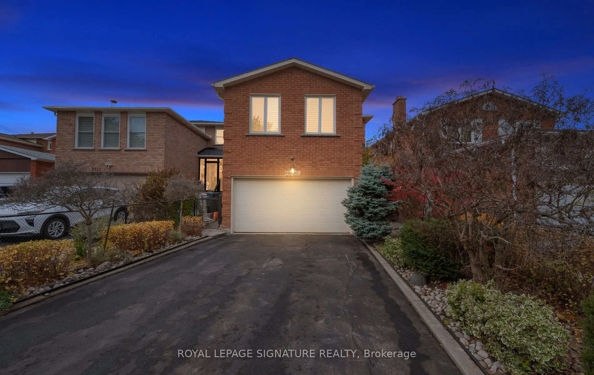 3509 Woodhurst Crescent, ON L5L 1N5