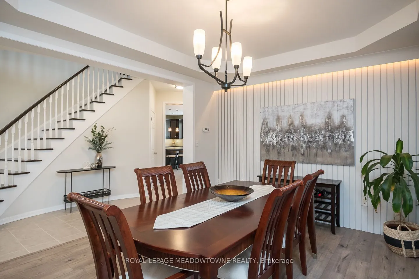 Detached living room at 720 Lingen Crescent Milton