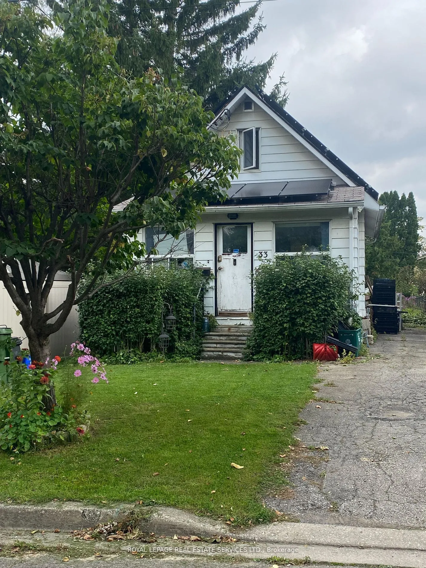 33 Roxaline Street, ON M9P 2Z1