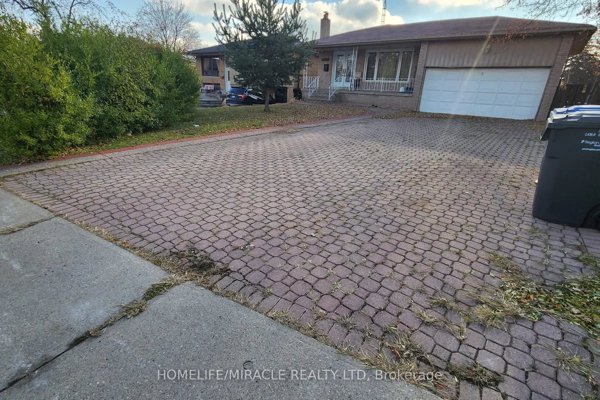 7270 Mohican Court, ON L4T 2J9