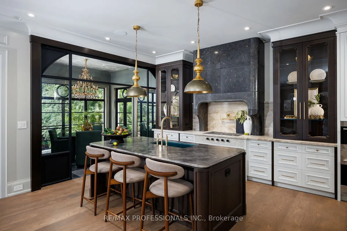 30 Dacre Crescent, ON M6S 2W1