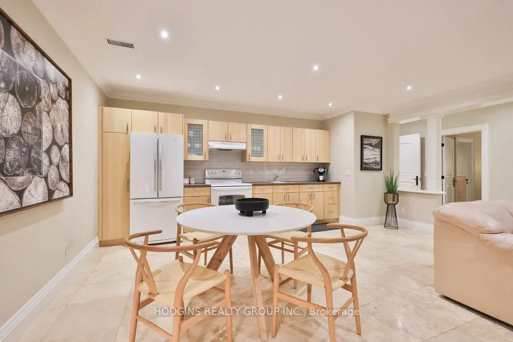 158 Harborn Trail, ON L5B 1A8