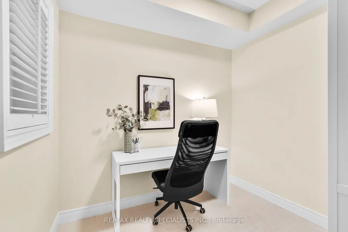 1812 Burnhamthorpe Road, ON L4X 0A3