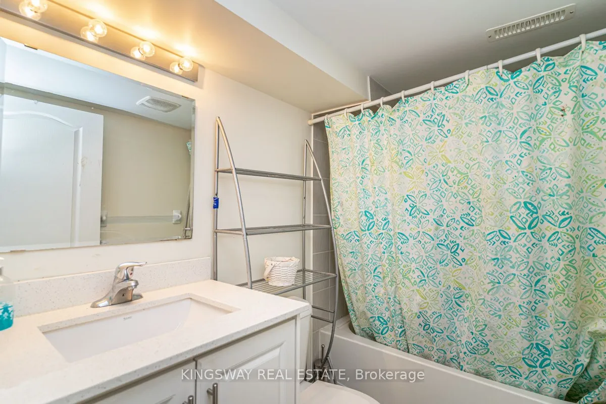 3670 Banff Court, ON L5N 7A2