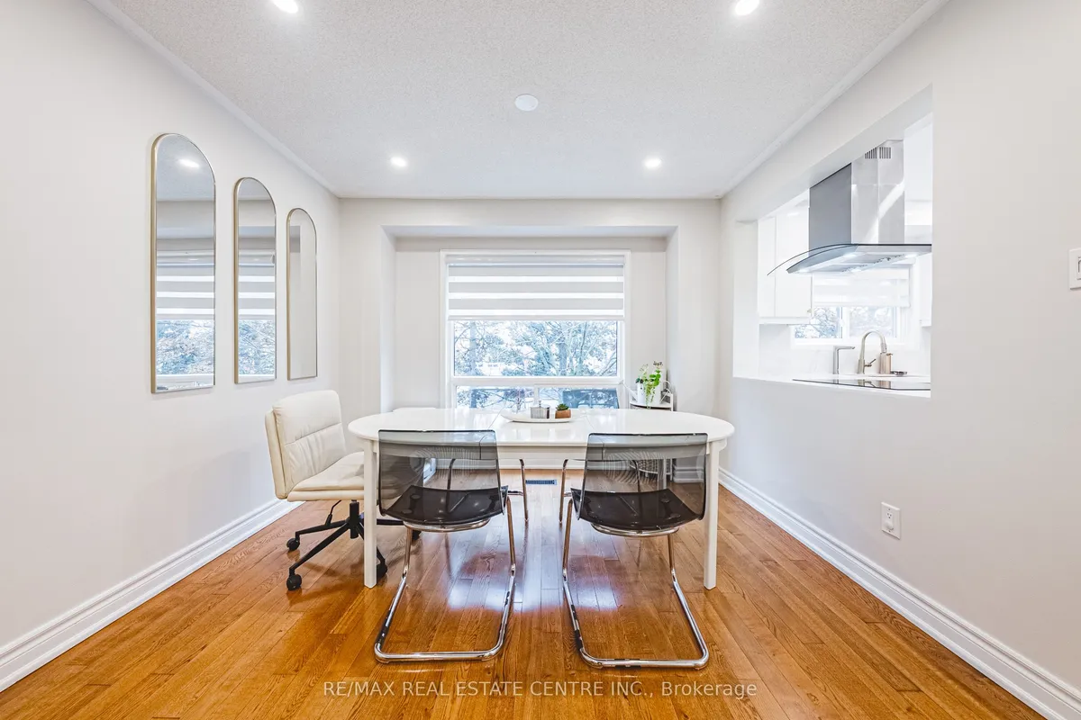 5205 Glen Erin Drive, ON L5M 5N6