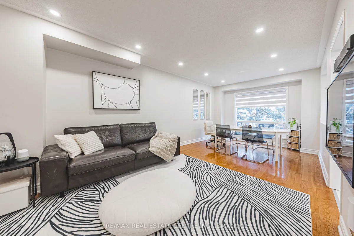 5205 Glen Erin Drive, ON L5M 5N6