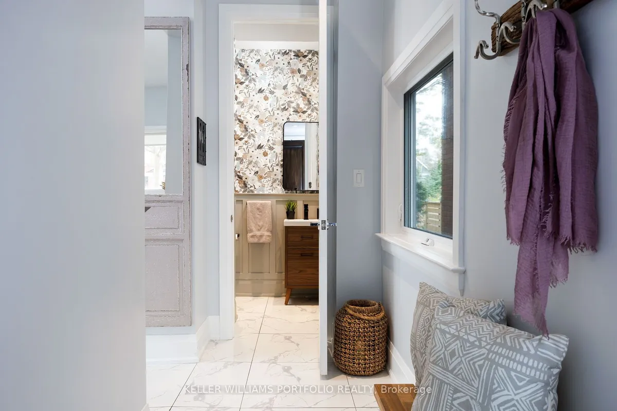 265 Evelyn Avenue, ON M6P 2Z8