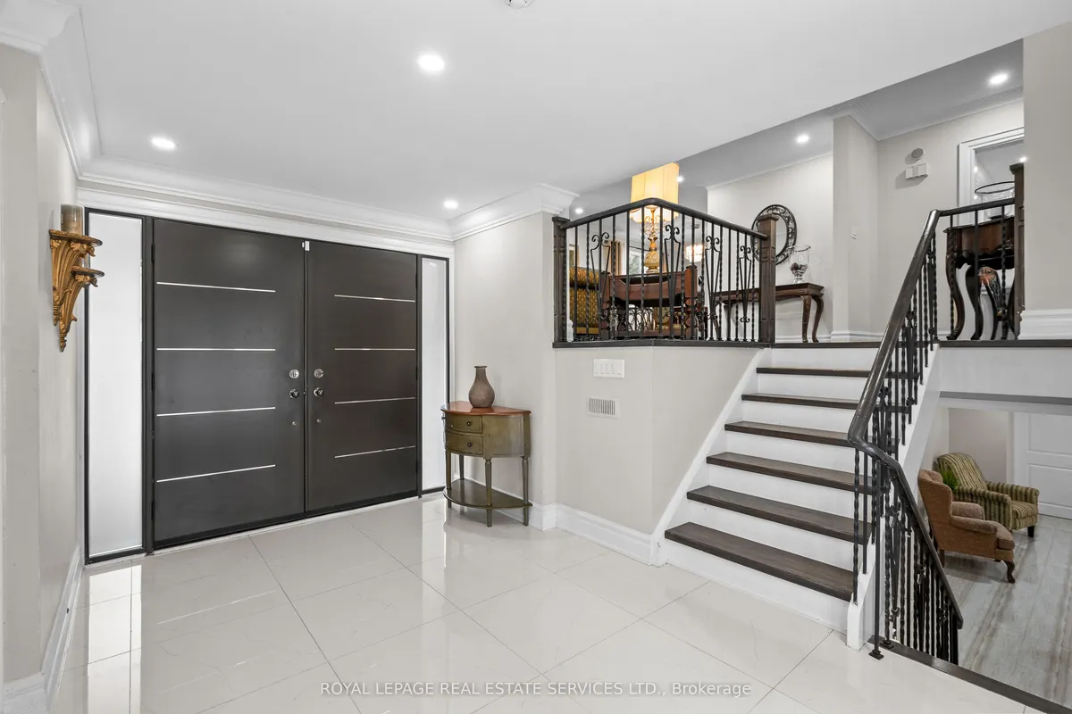 23 Hillside Drive, ON L6S 1A2