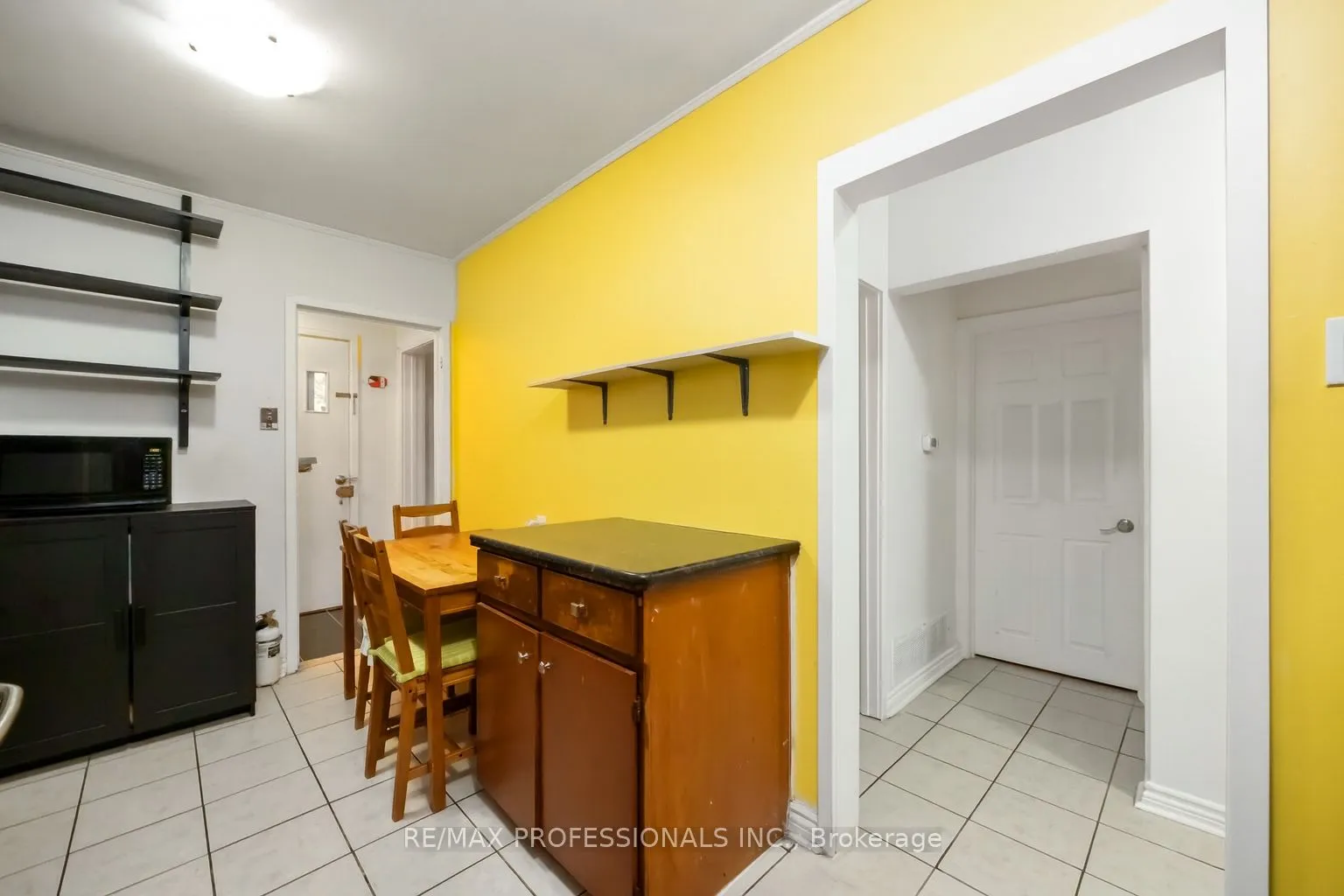 135 Allenby Avenue, ON M9W 1T2