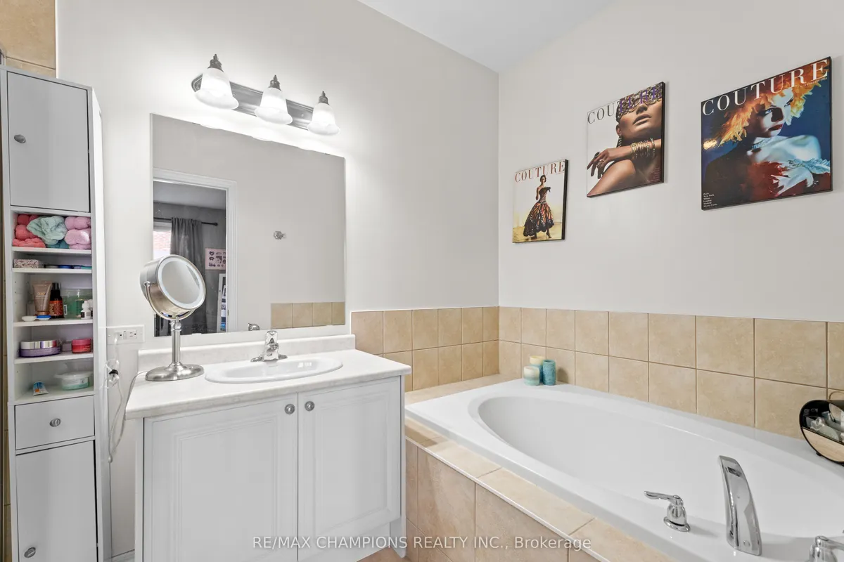 3 Arcadia Road, ON L7C 3V6