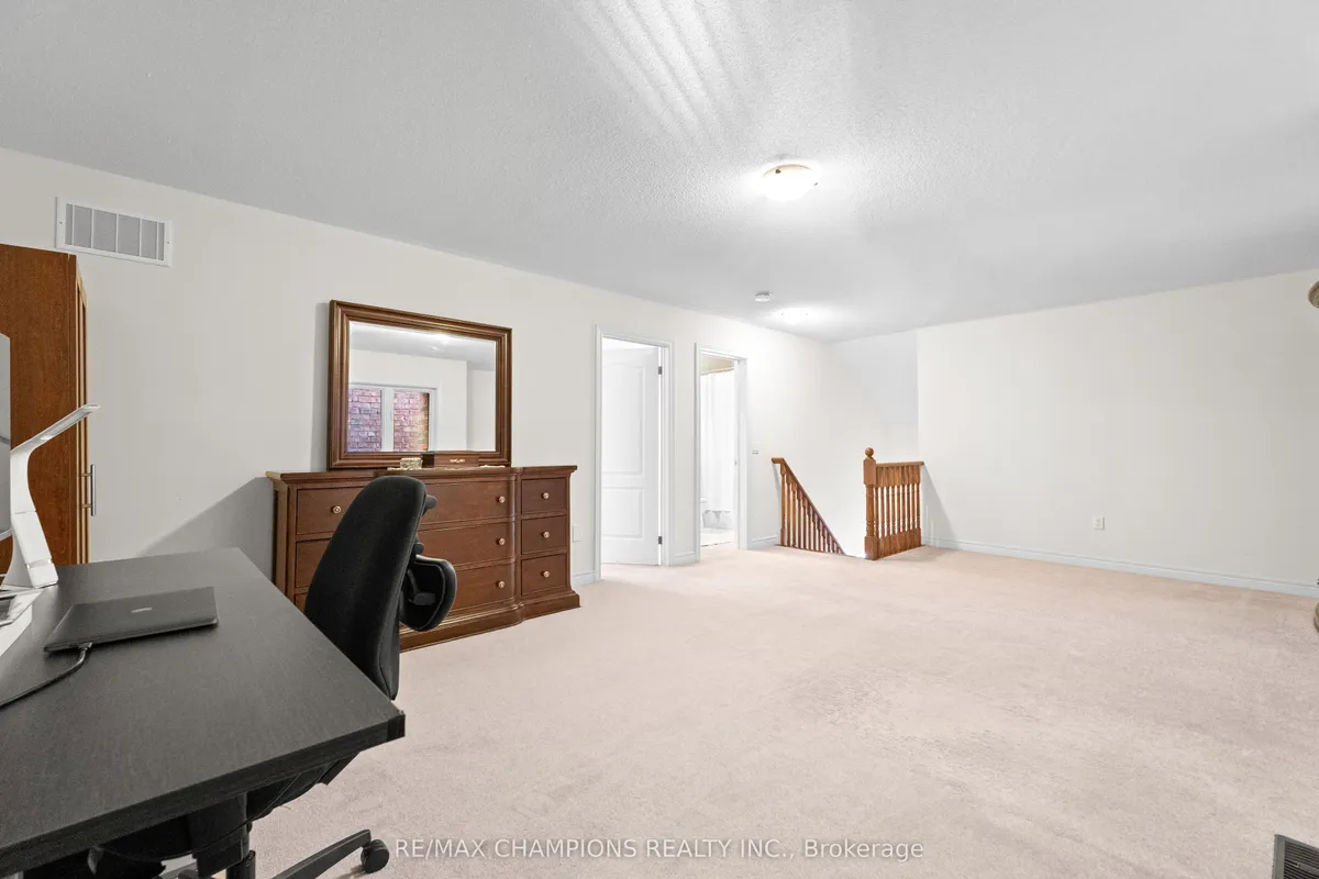 3 Arcadia Road, ON L7C 3V6