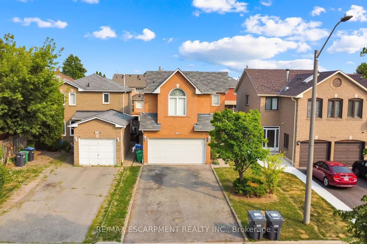 1157 Charminster Crescent, ON L5V 1P9