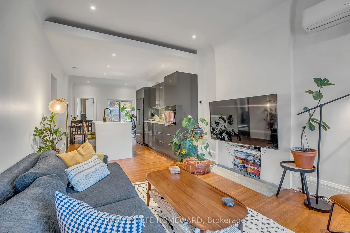 272 Keele Street, ON M6P 2K4