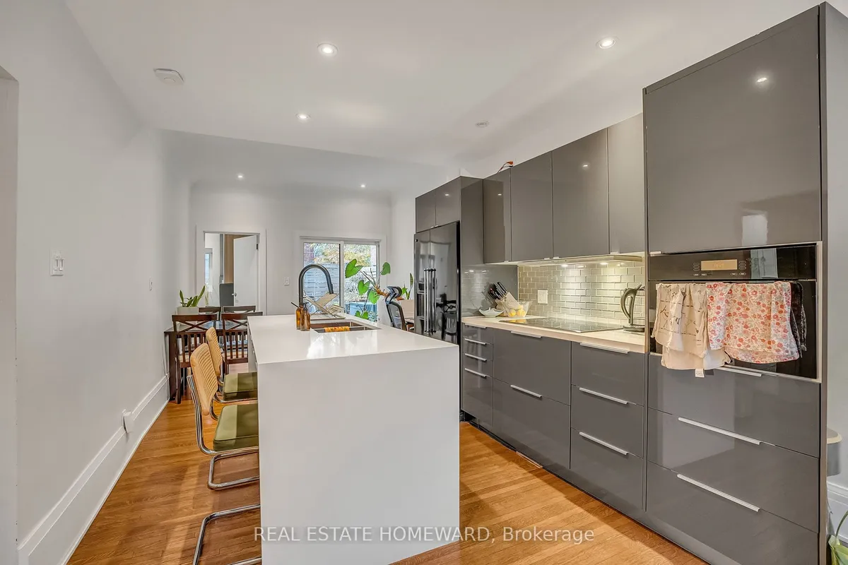 272 Keele Street, ON M6P 2K4