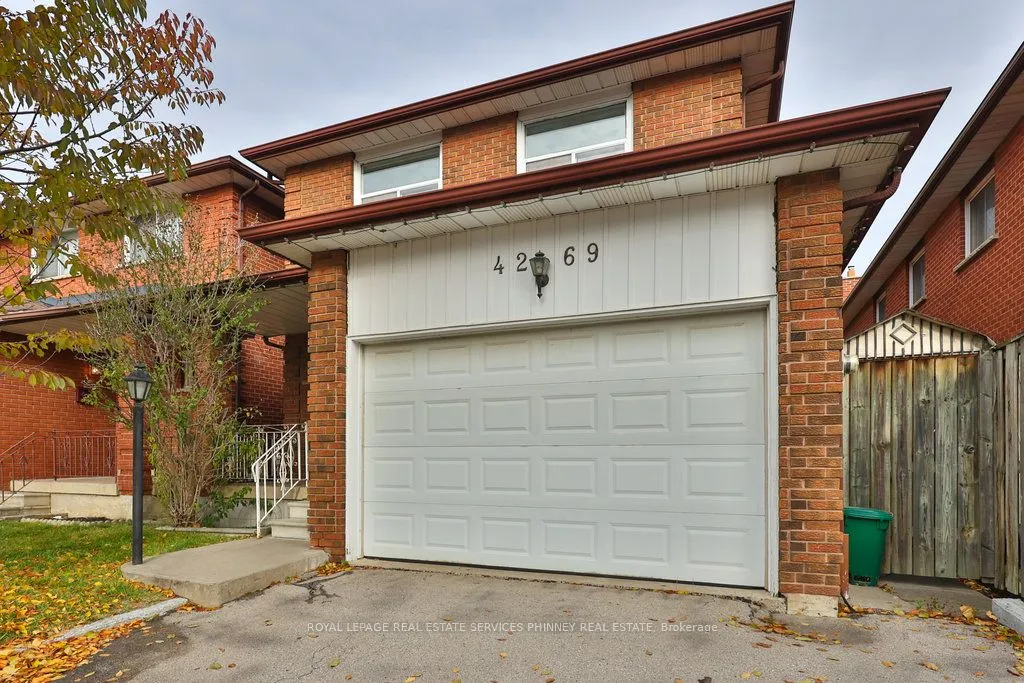 4269 Poltava Crescent, ON L4W 3B9