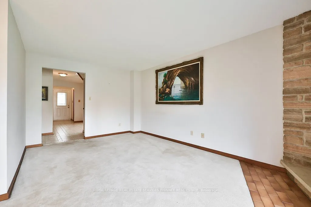 4269 Poltava Crescent, ON L4W 3B9